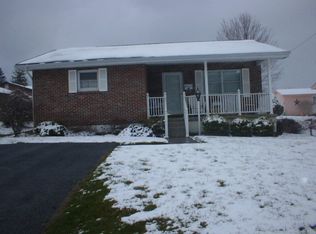 222 10th St, Princeton, WV 24740
