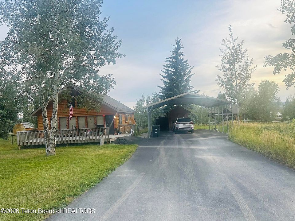 1st image of 944 Hardman Rd