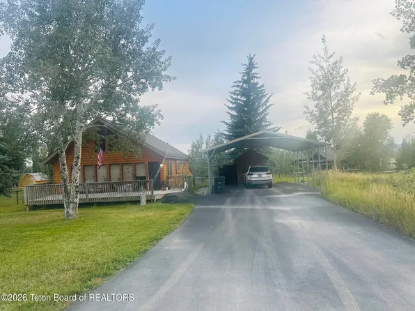 944 Hardman Rd, Star Valley Ranch, WY 83127