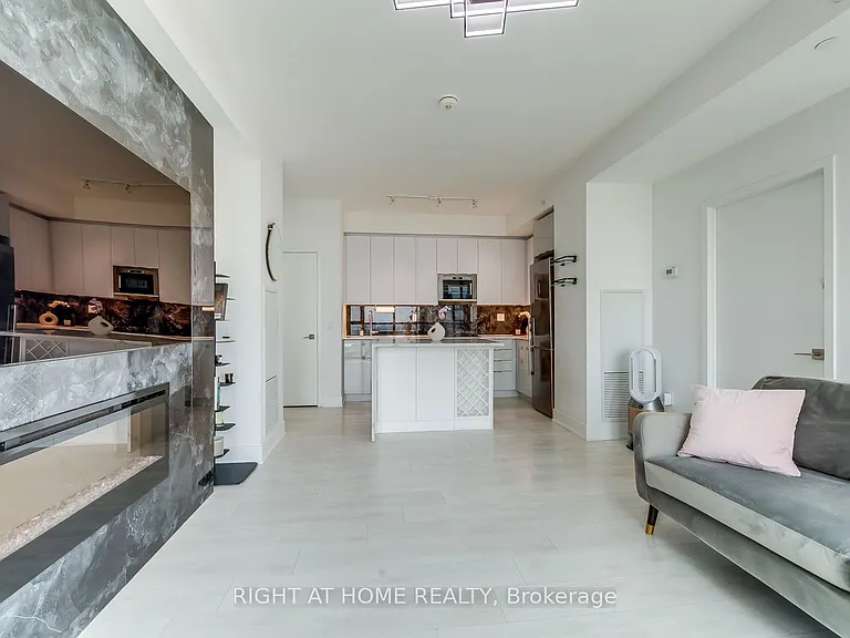 2916 Highway 7 Rd #3202 — Photo 16