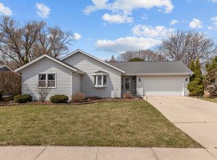 96 University Dr, Fond Du Lac, WI