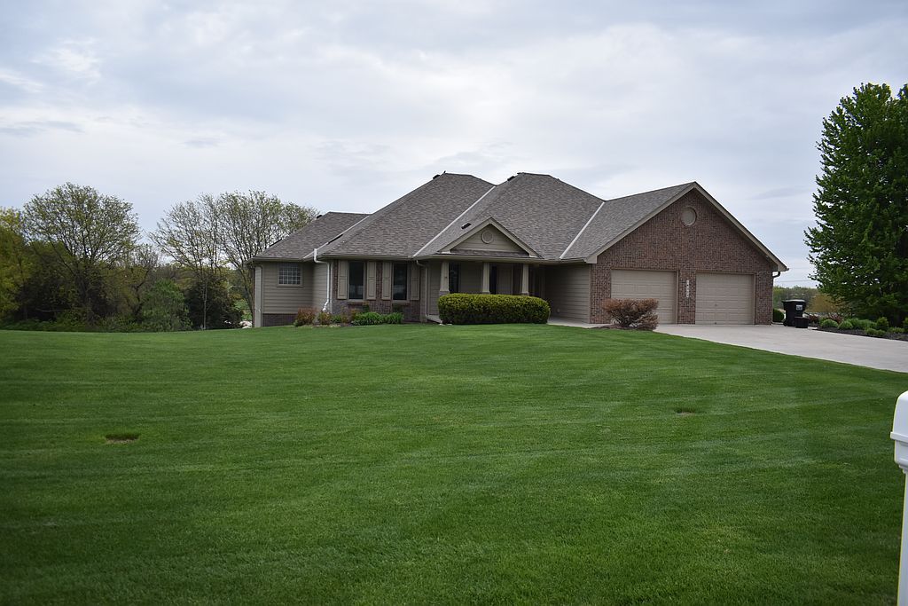 16303 Woodland Dr - Property Image