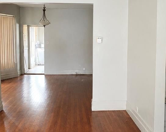 5th image of 3000 Northwestern St