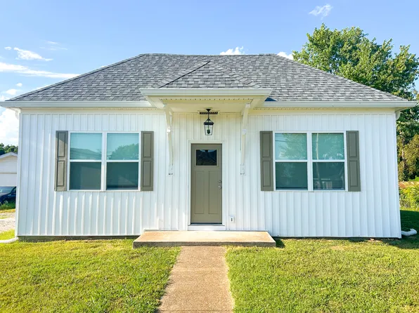 425 Hill St, Herculaneum, MO 63048