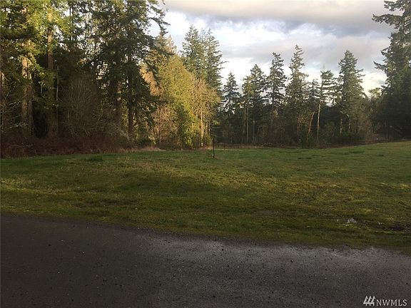 2nd image of 6117 85th Ave NE