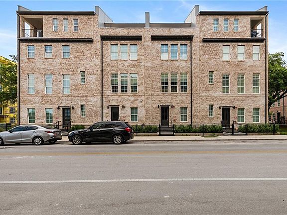 2nd image of 1305 Town Creek Dr #5