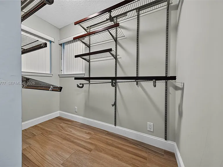 2801 Coral Shores Dr — Photo 11