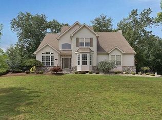 14 Emma Ln, Jackson, NJ 08527