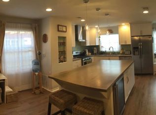 2561 Navarra Dr Unit C, Carlsbad, CA 92009