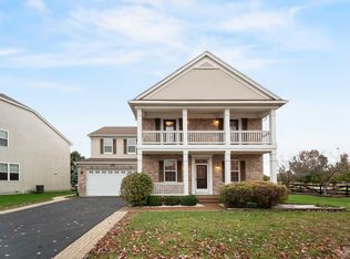 305 Citation Dr, Oswego, IL 60543