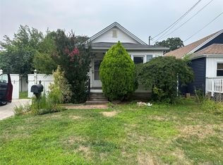 1060 Webber Ave, Hempstead, NY 11550