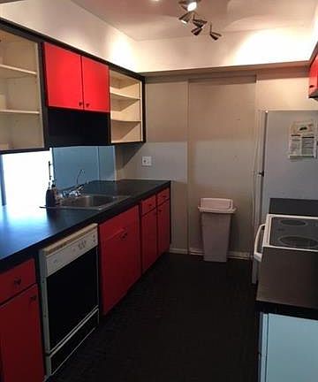 5th image of 18109 Adams Cir