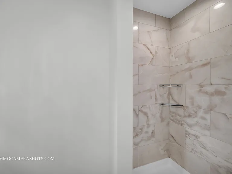 5132 S Drexel Ave — Photo 3