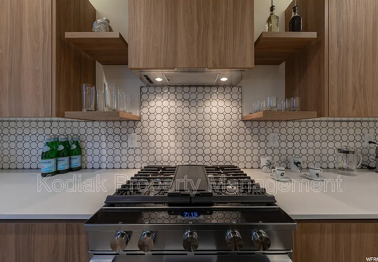 1541 E Talo Ct — Photo 10