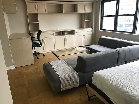 Rented by UES Management | media 19