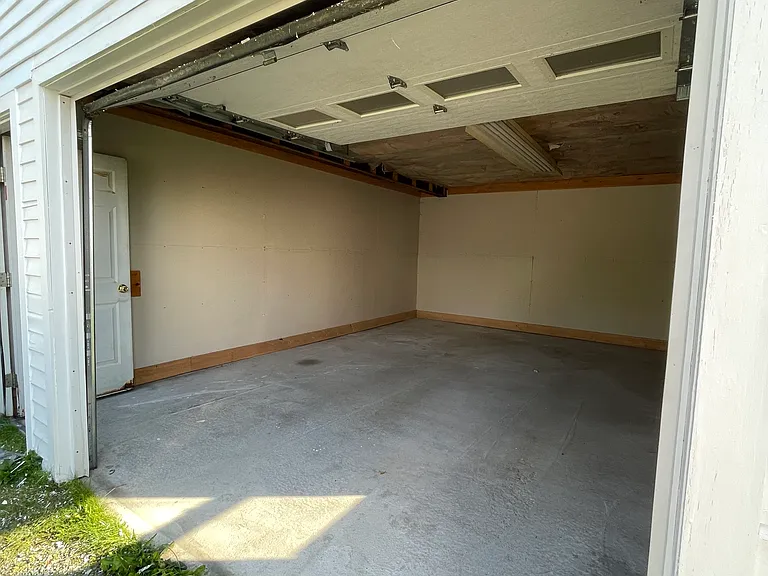 47 Portland St #2 — Photo 10