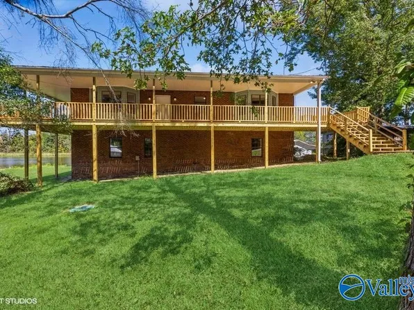 1528 Sibert Dr, Gadsden, AL 35905