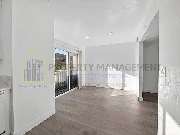 2205 15th Ave #1 — Photo 11