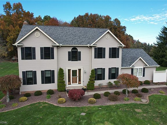 2nd image of 7700 Meadowood Dr