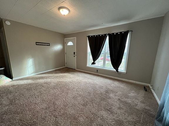 2nd image of 3126 Bickley St