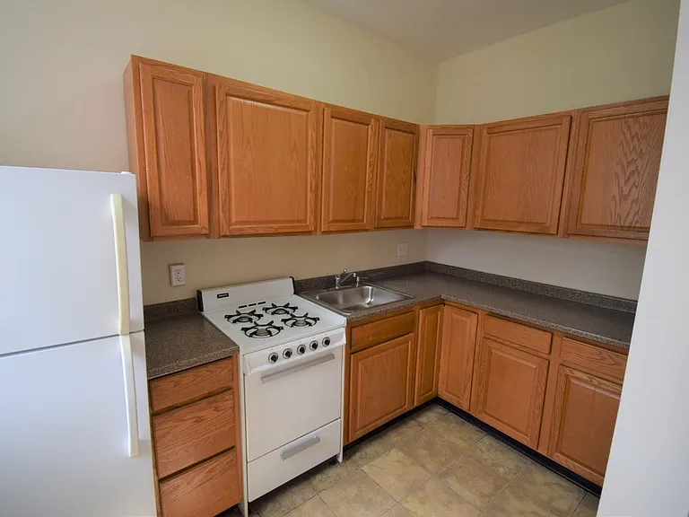 2112 O St NW — Photo 10