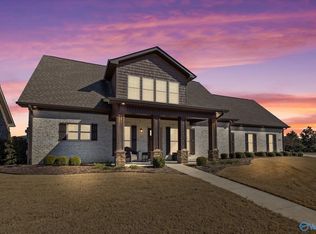 2829 Eastern Shore Dr SE, Owens Cross Roads, AL 35763