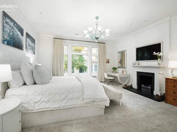 67 East 82nd Street image 8 of 25