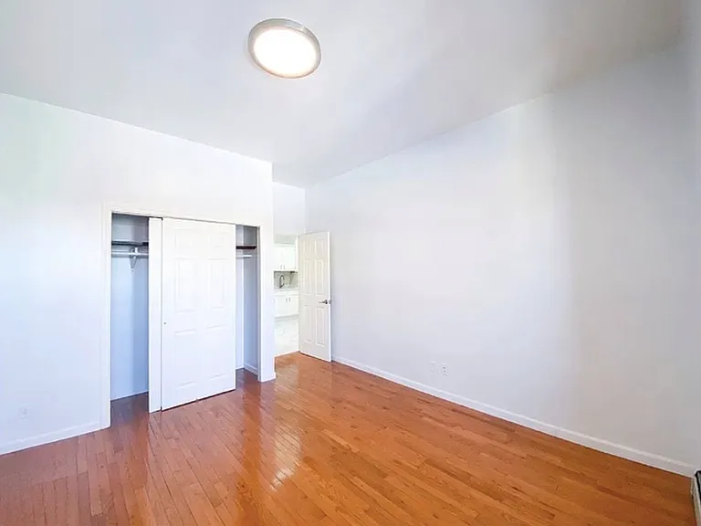 235 Starr St #2R — Photo 5