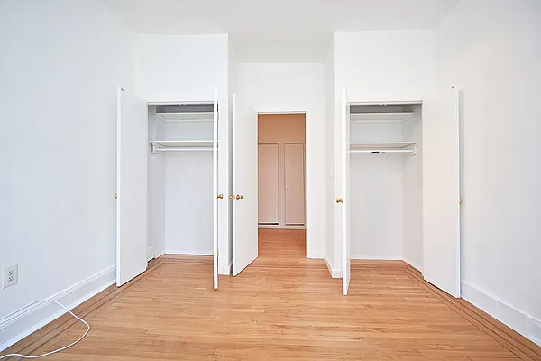 Rented by Keller Williams NYC | media 23