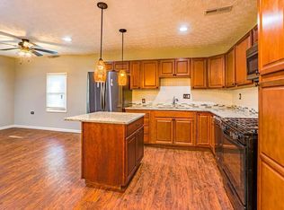 1861 Case Rd, Columbus, OH 43224