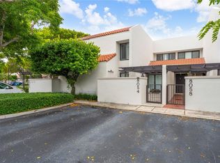 8054 SW 86th Ter, Coral Gables, FL 33143