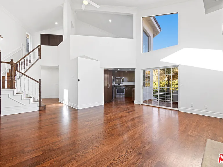 2461 Jupiter Dr — Photo 18