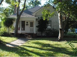 1220 6th St, Bay City, TX 77414