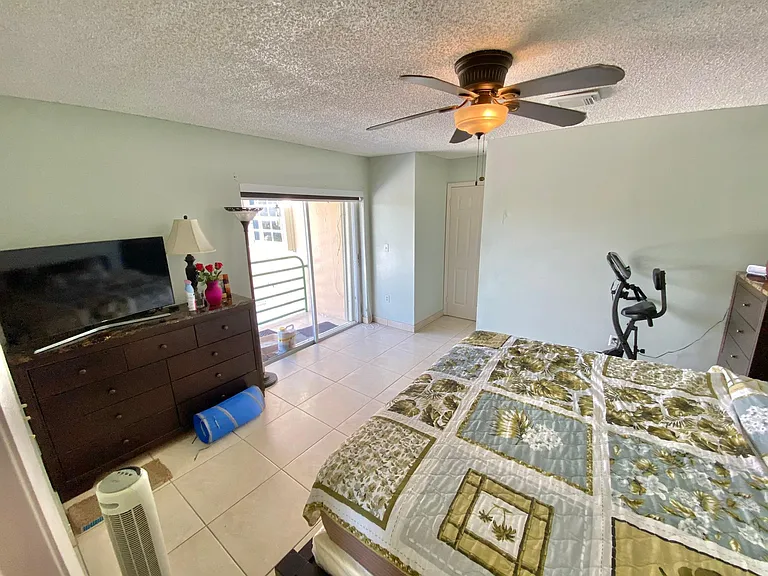 11955 SW 18th Ter #1 — Photo 12