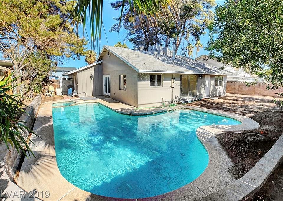 1st image of 2541 Vegas Valley Dr