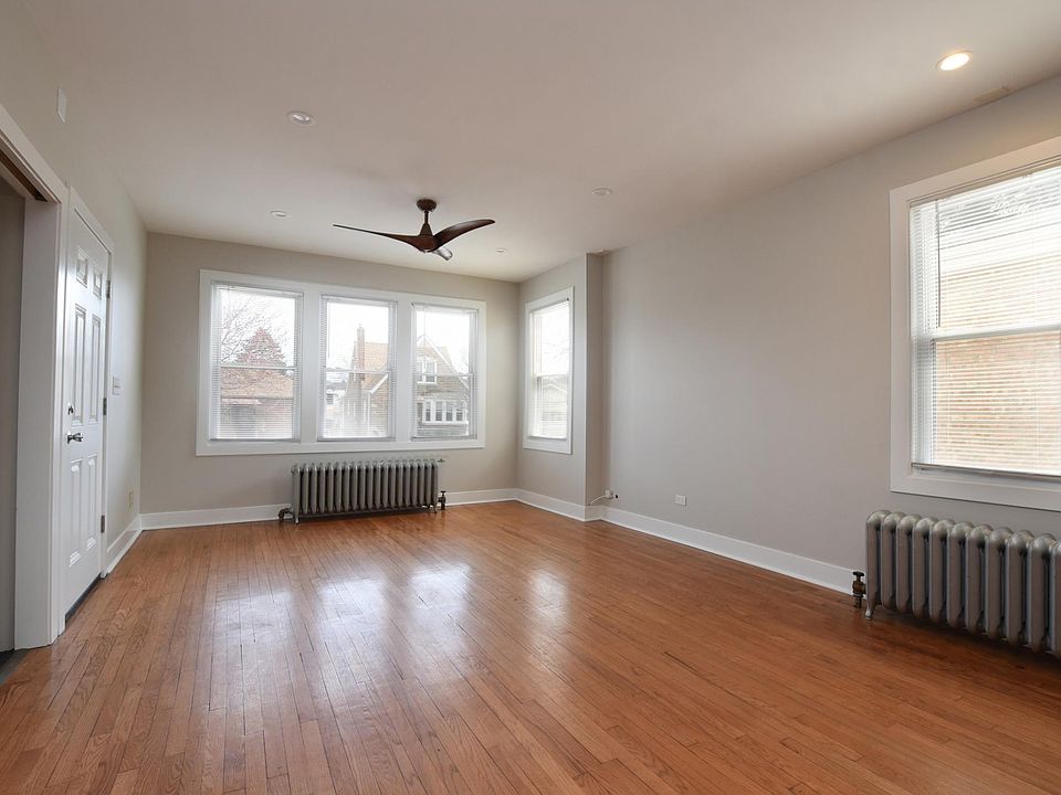 1st image of 5114 N Austin Ave #1