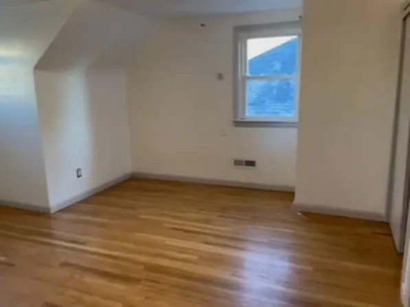 176 Rutherford Pl, North Arlington, NJ 07031