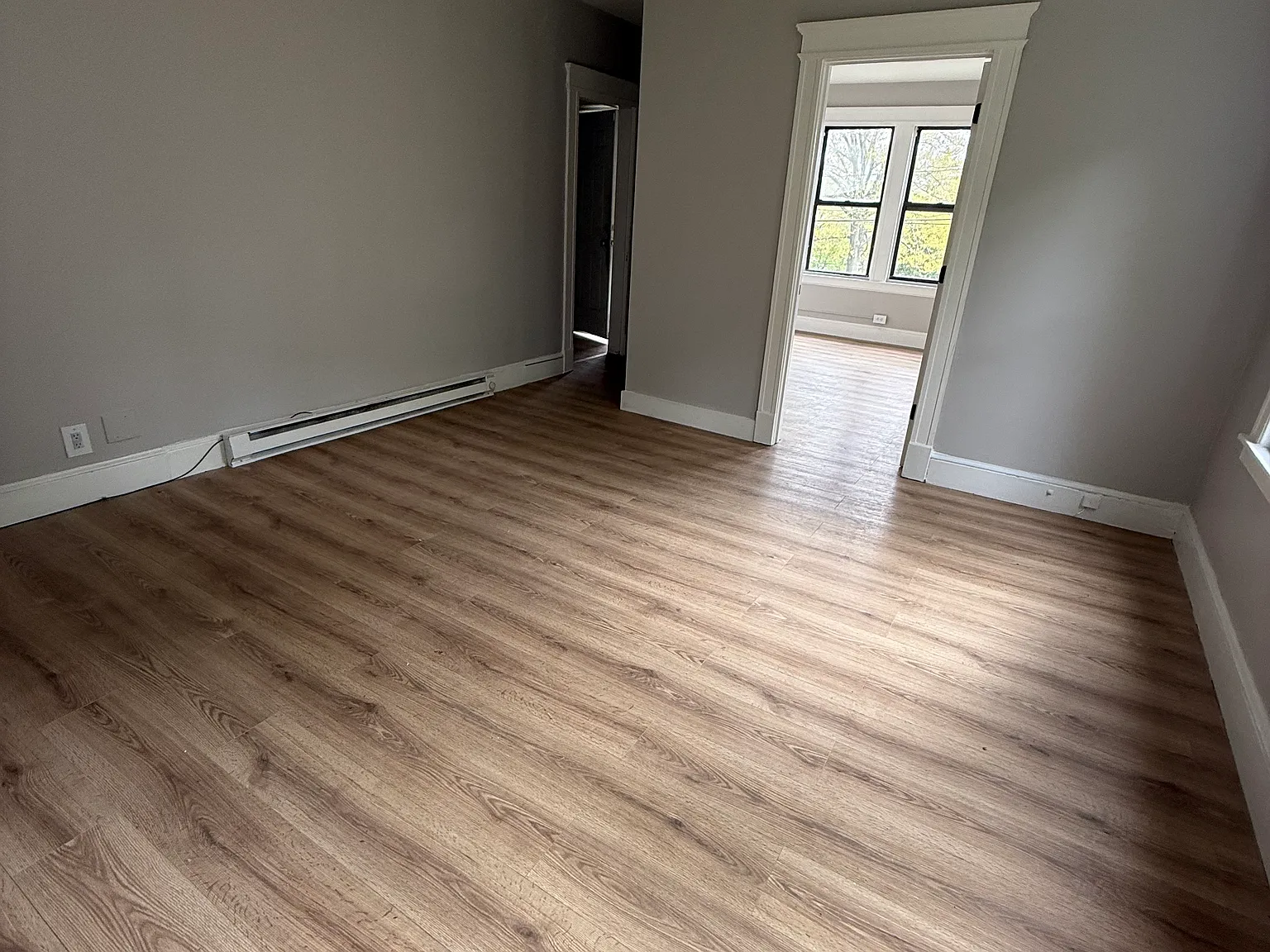 4 bed, $2,100 — Photo 3