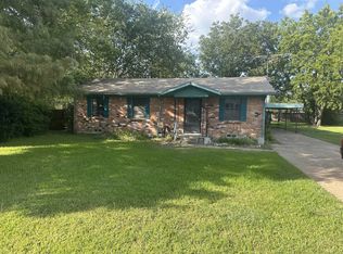 204 W Mount Vernon St, Mabank, TX 75147