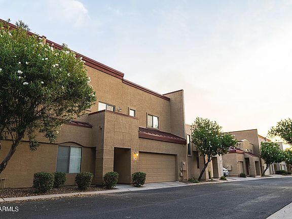 2nd image of 1015 S Val Vista Dr