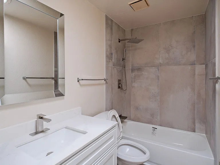 505 Mission Pl — Photo 23