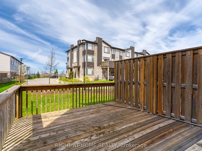 2060 Meadowgate Blvd #10 — Photo 40