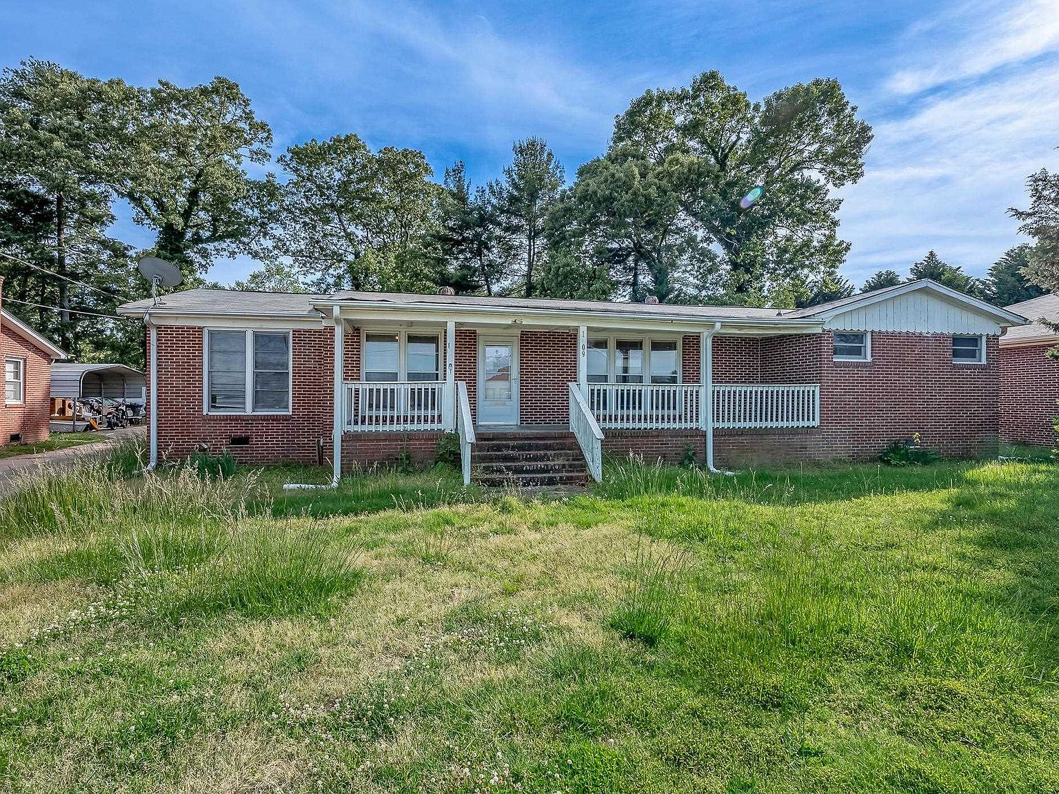 1409 W Parker Rd, Greenville, SC 29617 Zillow