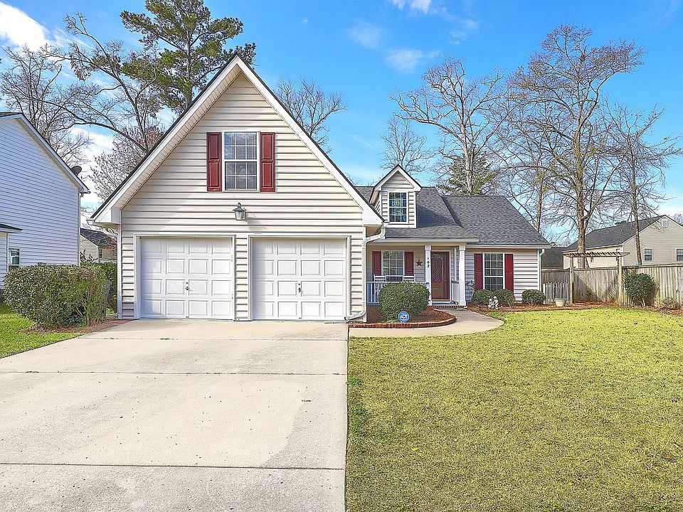 1st image of 102 Melanie Ln