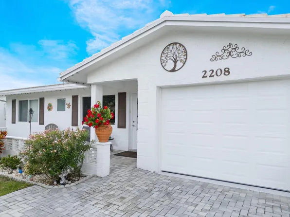 2208 SW 19th Avenue, Boynton Beach, FL 33426