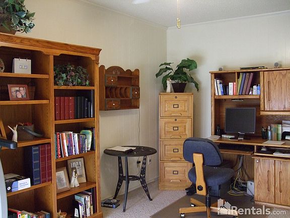 5th image of 2810 Savannah Ct