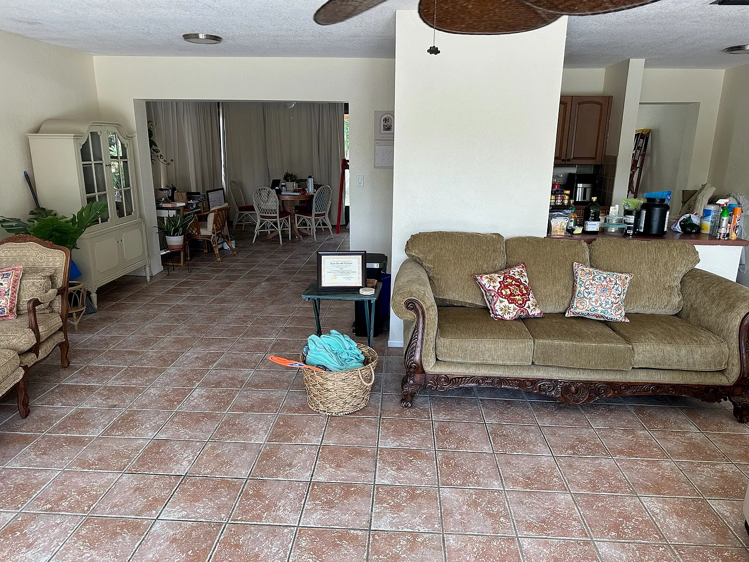 2 bed, 1956 sqft, $2,265 — Photo 3