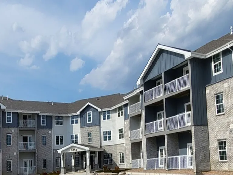 Legacy Arvada Senior Apartments — Photo 8