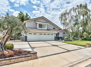 7055 Divot Dr, La Verne, CA 91750