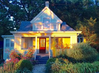 1 Bella Vista Pl, Iowa City, IA 52245